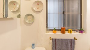 Appartement Standard, 2 chambres | Salle de bain