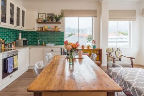 Standard Apartment, 2 Bedrooms | Private kitchen