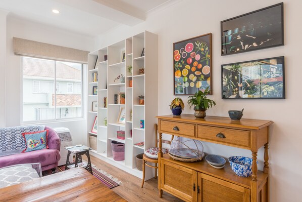 Standard Apartment, 2 Bedrooms | Living area