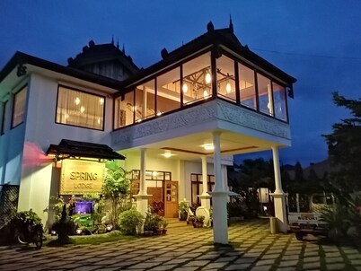 因勒泉旅馆