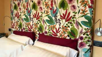 Comfort Quadruple Room, 2 Bedrooms, Connecting Rooms | Premium bedding, minibar, in-room safe, desk