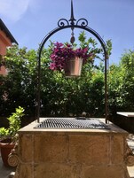 Quarto quádruplo conforto, 2 quartos, quartos conectados | Terraço/pátio