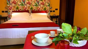 Ropa de cama de alta calidad y minibar