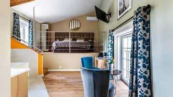 Junior Suite 2 pers. | Individually decorated, individually furnished, blackout drapes