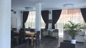 Unclassified image, 4 of 25, button - Oasis Suites Apartments and Studios (Ravda)