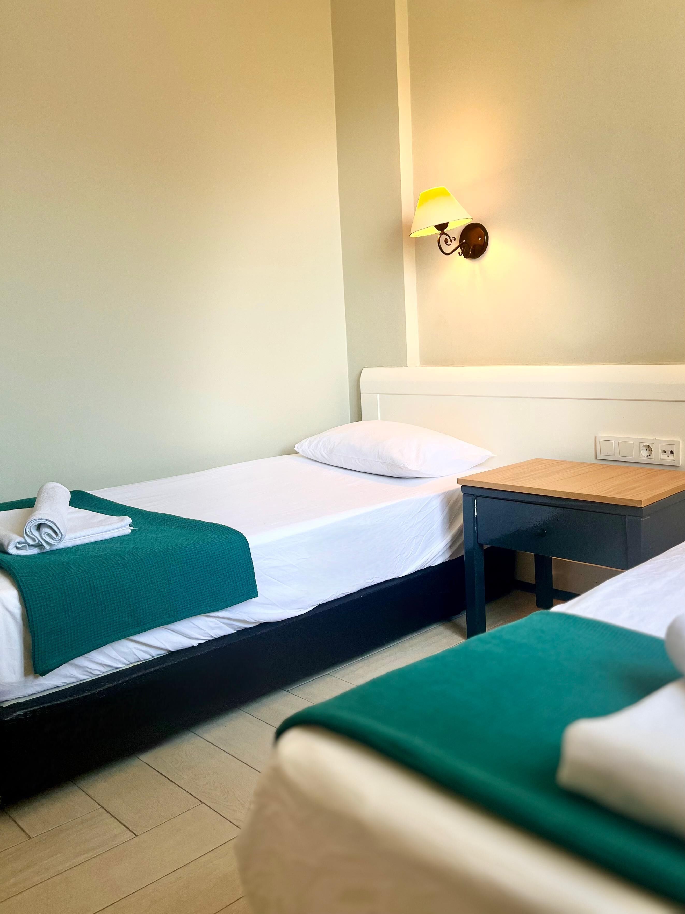 apartment, multiple beds, non smoking | egyptian cotton sheets, premium bedding, memory-foam beds, desk