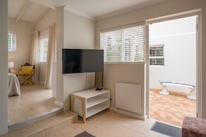 Comfort Suite, 1 Bedroom | Room amenity
