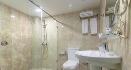 Deluxe Boutique Hotel
