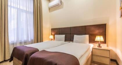 Deluxe Boutique Hotel