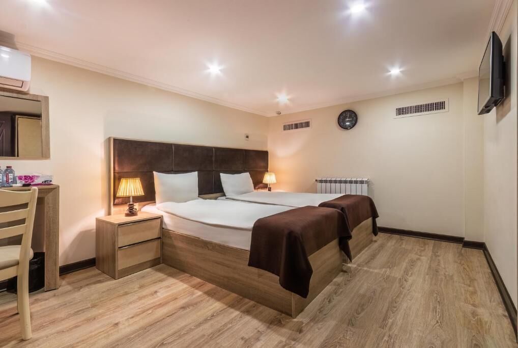 スタンダード ツインルーム | 高級寝具、ミニバー、セーフティボックス (室内)、客室ごとに異なる装飾