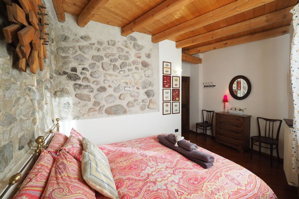 Double or Twin Room, Terrace, Mountain View (Stones)