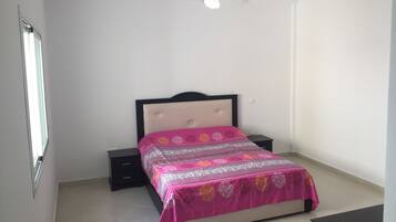 Apartamento familiar, 3 habitaciones | Ropa de cama de alta calidad y tabla de planchar con plancha