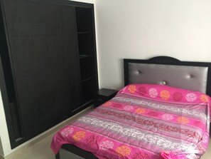 Appartement familial, 3 chambres | Literie de qualité, bureau, fer et planche à repasser