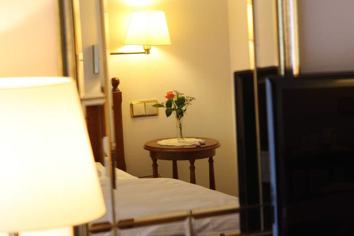 exclusive double room | in-room safe, desk, soundproofing, iron/ironing board