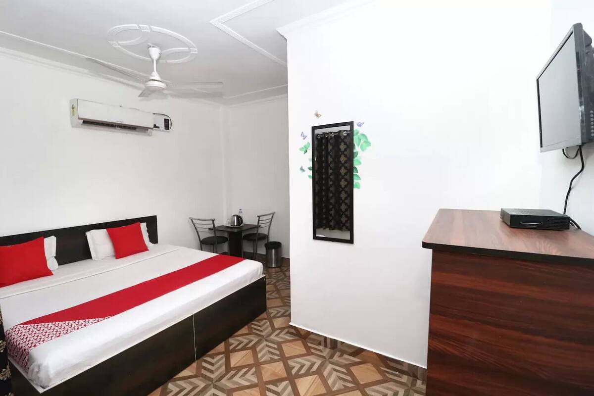 Rollaway beds, free WiFi