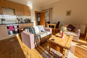 Apartment, 1 Bedroom, Valley View - Craigvinean (Pet Friendly) | Private kitchen - Kennacoil (Dunkeld)