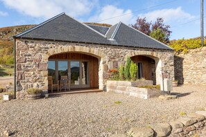Front of property - Kennacoil (Dunkeld)