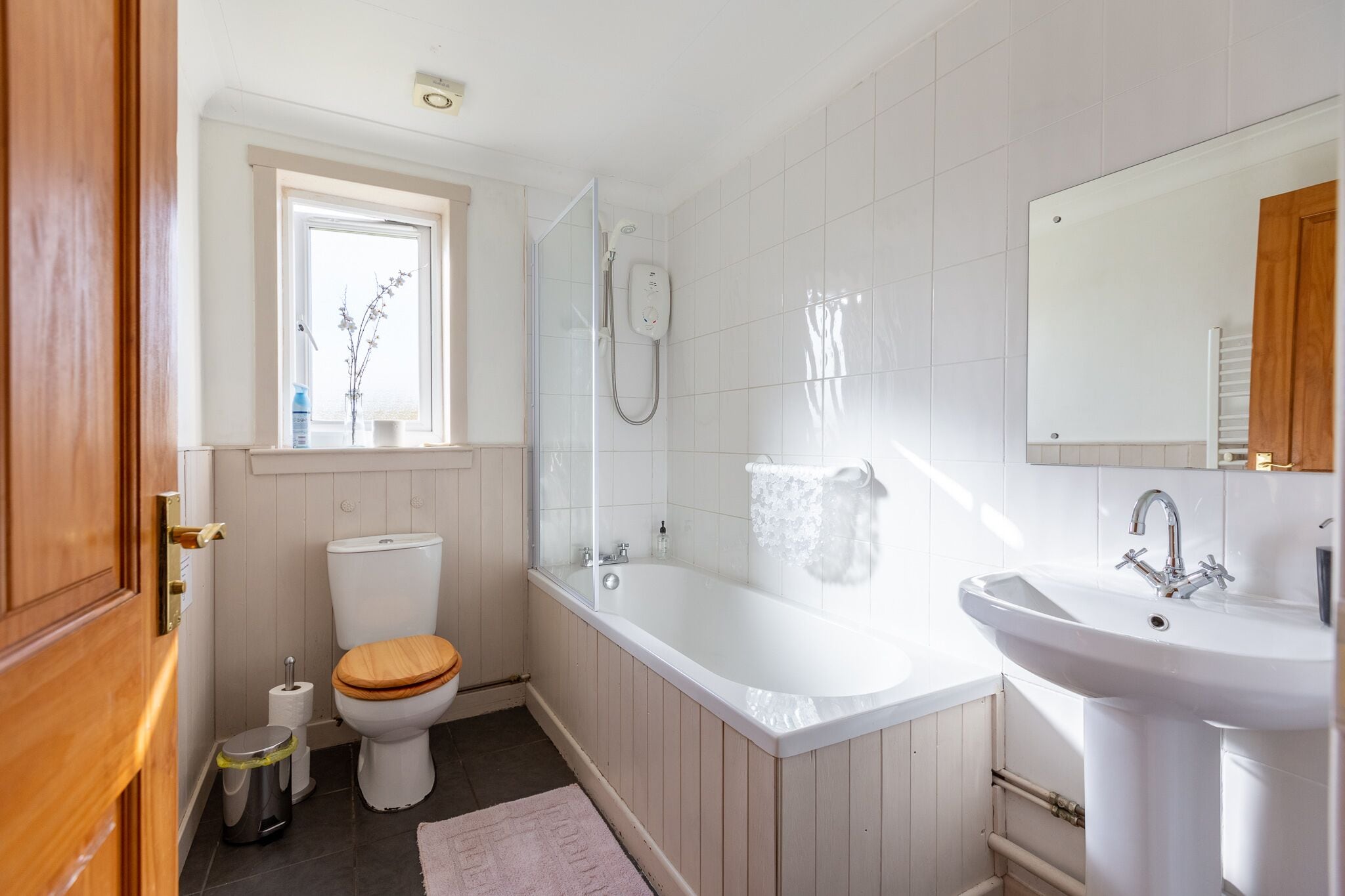 Kennacoil Farm Cottage  (Pet Friendly) | حمام