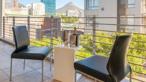Balcony - Harbour Bridge Ivory Suite (Cape Town)
