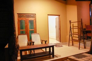 Standard-dobbeltværelse - ryger - udsigt til have | Terrasse/gårdhave