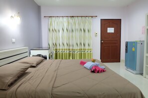 Rollaway beds, free WiFi