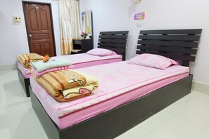 Rollaway beds, free WiFi