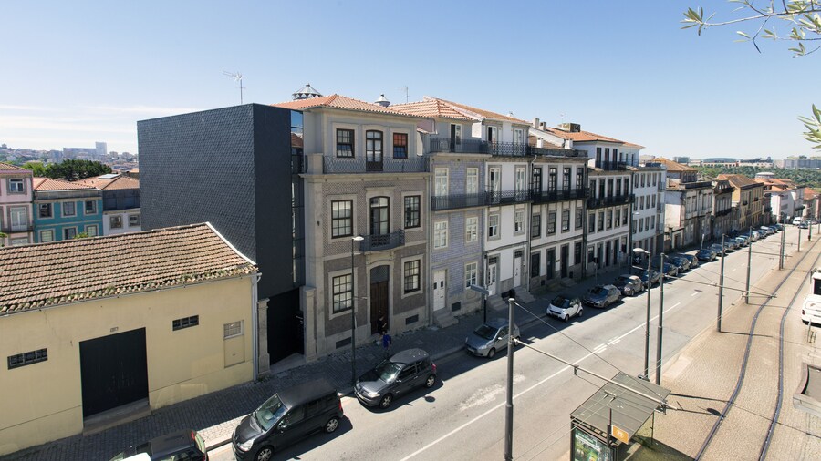 LV Premier Clerigos RE2