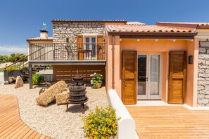 Front of property - Tenuta Petra Bianca (Palau)