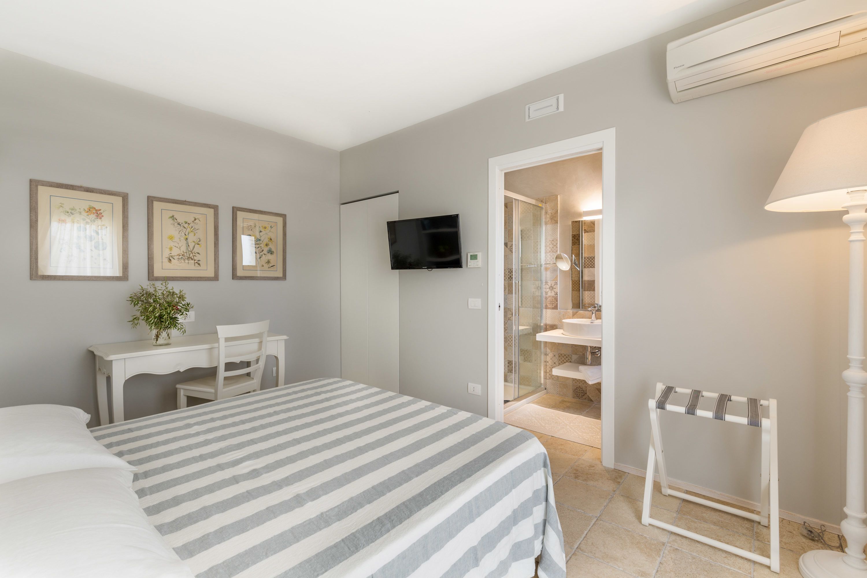 Photo - Tenuta Petra Bianca