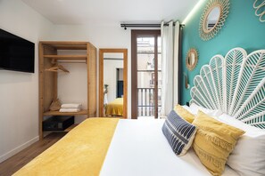 Habitació doble bàsica, 1 llit doble, no fumadors | Roba de llit hipoal·lergògena i caixa forta a l'habitació 