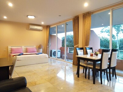 Khao Saming Paradise Resort