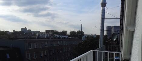 Comfort House, 1 Queen Bed | Balcony