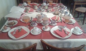 Free daily continental breakfast  - Ada Hotel (Sarajevo)
