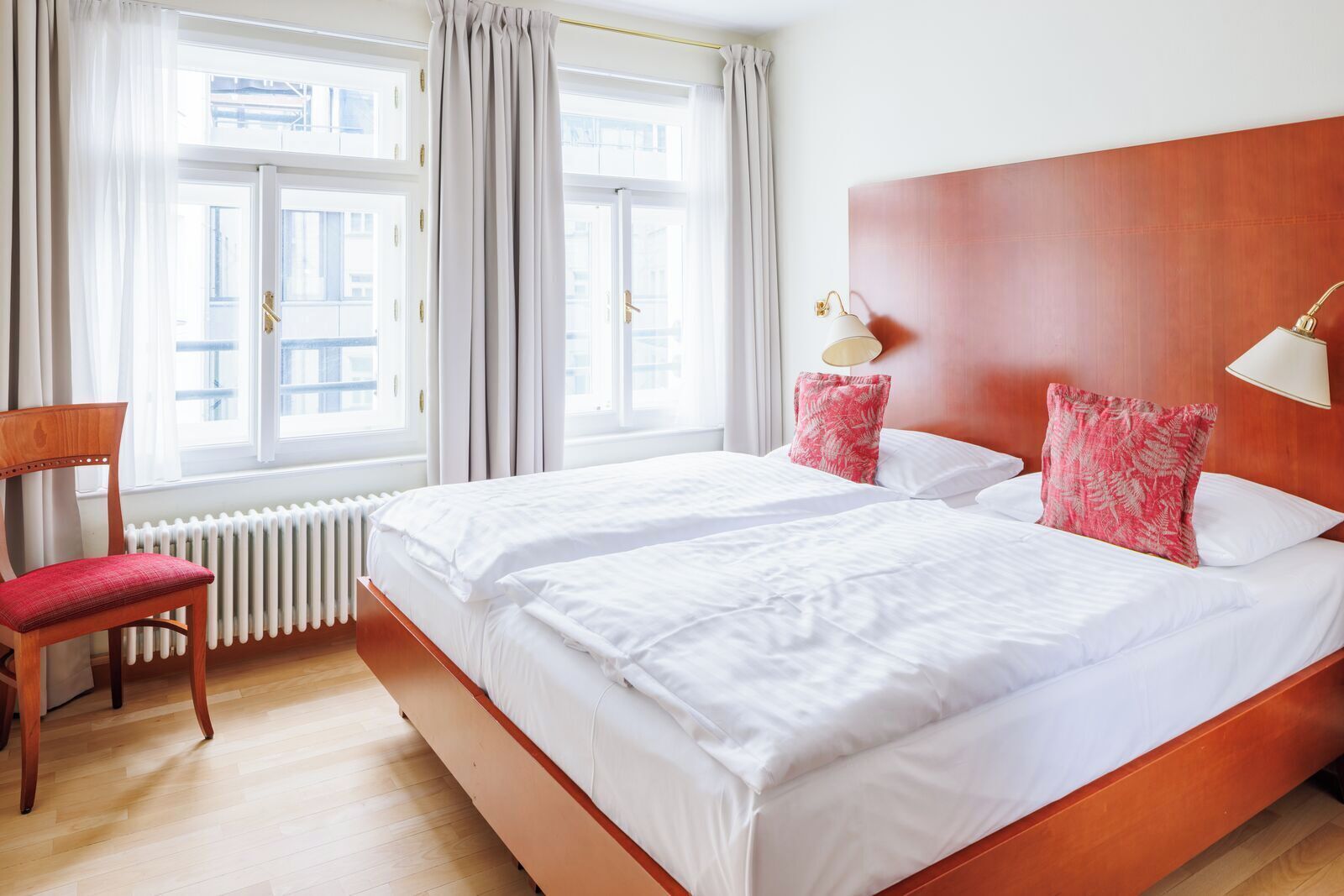 comfort studio | in-room safe, desk, soundproofing, iron/ironing board