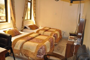 Soundproofing, free WiFi - Rich Hotel (Arusha)
