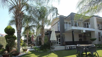 Vue depuis lâhĂ©bergement