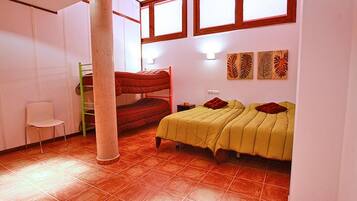 House, 4 Bedrooms