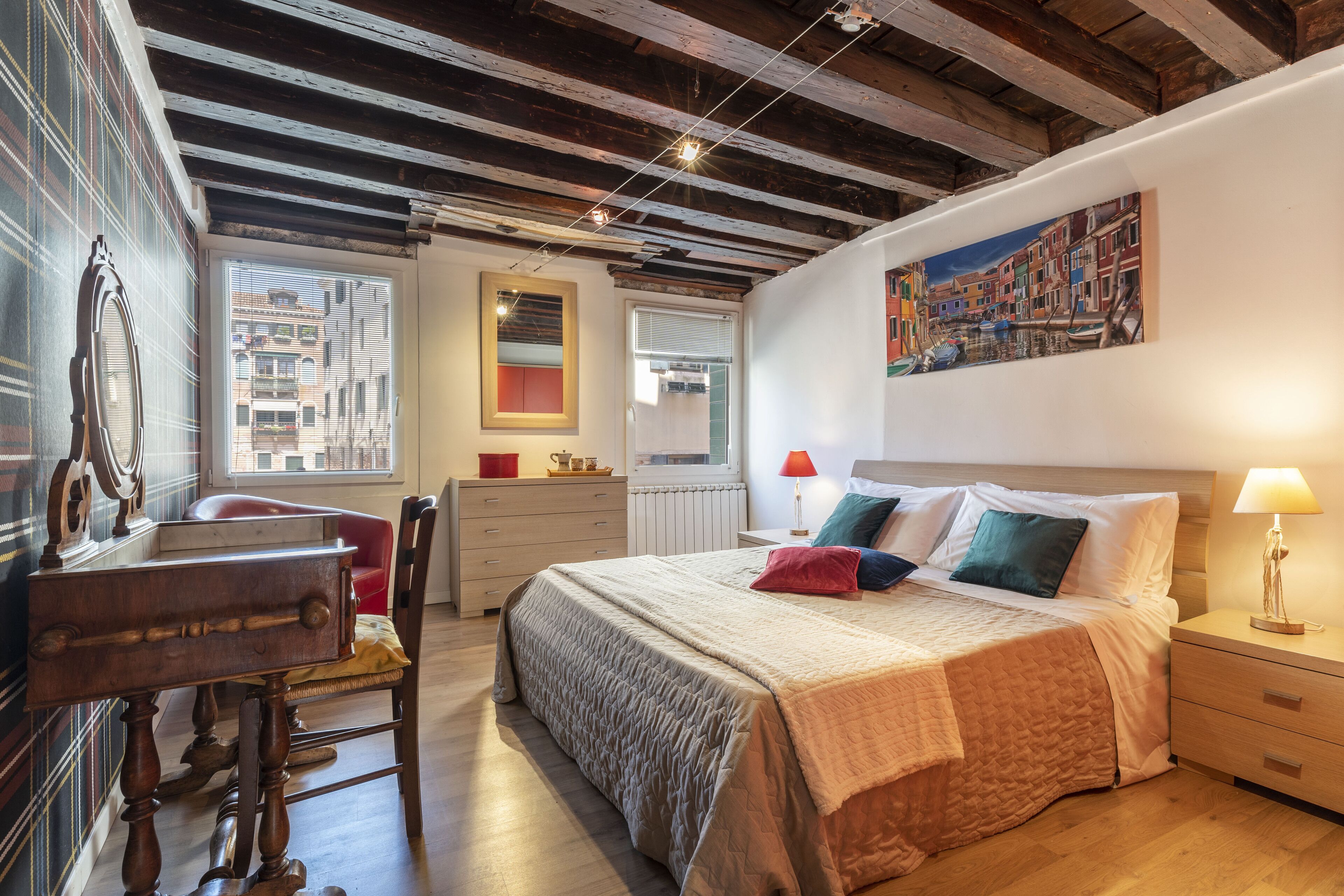 Apartment, 2 Bedrooms | 2 bedrooms, iron/ironing board, WiFi (free), bed sheets