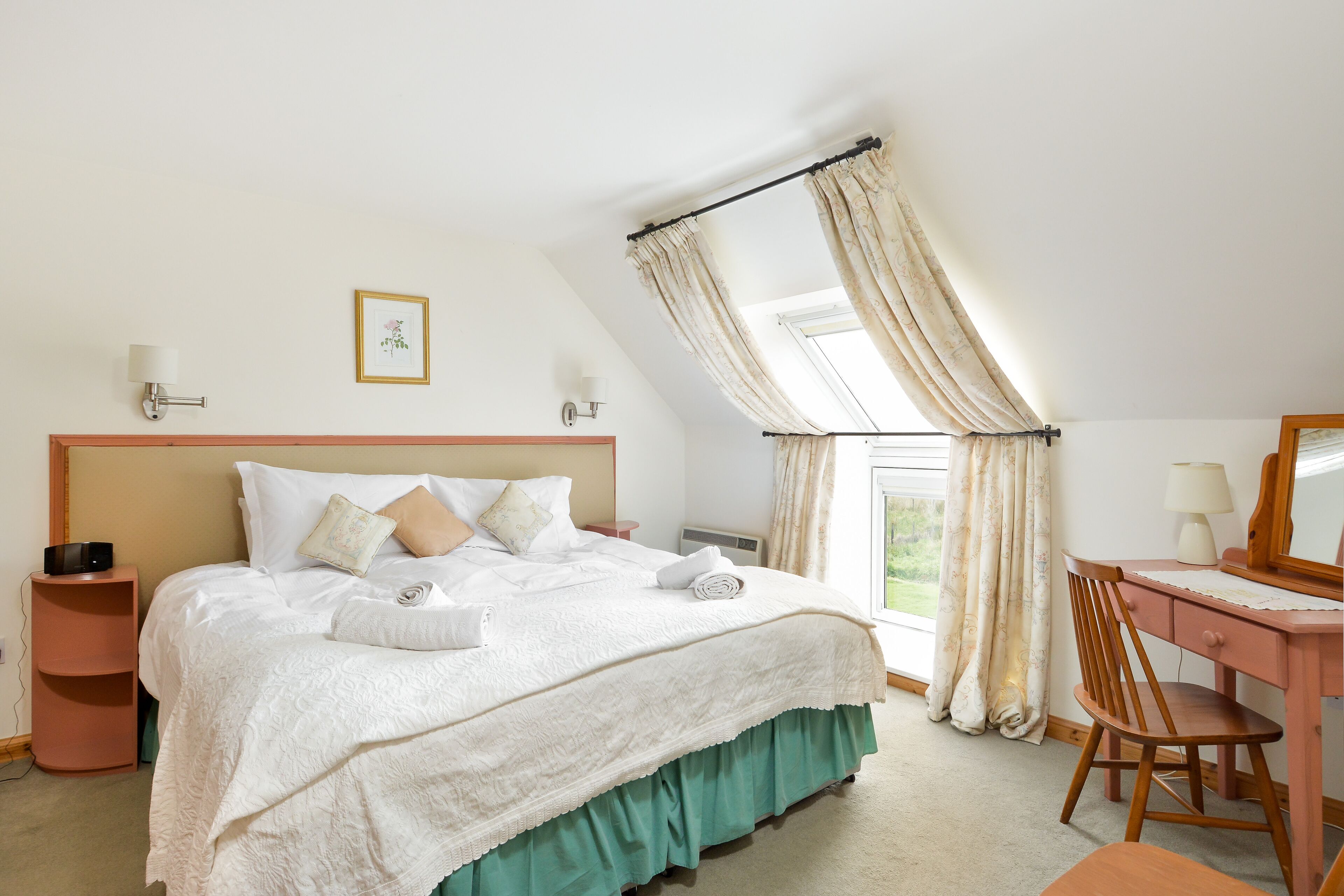 Cottage (Ash) | Seprai antialergi dan didekorasi berbeda-beda