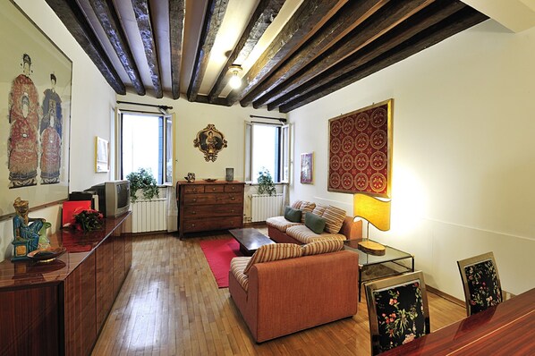 Appartement, 1 chambre | Coin séjour