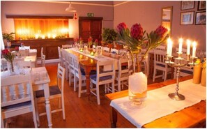 Breakfast area - The Lord Nelson Hotel (Cape Town)