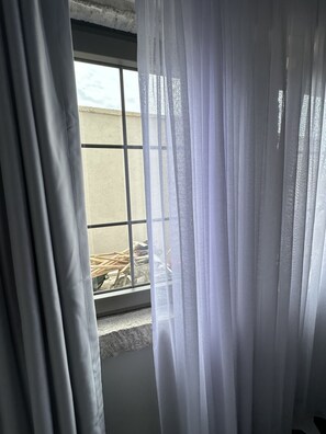 Minibar, fer et planche à repasser, Wi-Fi gratuit, draps fournis