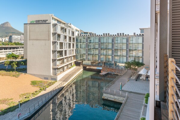Panoramic-Apartment, 2 Schlafzimmer, Balkon, Hafenblick | Ausblick vom Zimmer