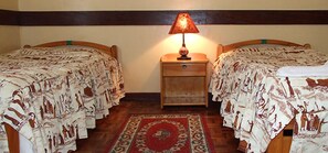 Desk, blackout drapes, free WiFi, bed sheets - Kolping Conference Centre (Nairobi)