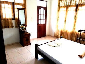 In-room safe, desk, rollaway beds, free WiFi