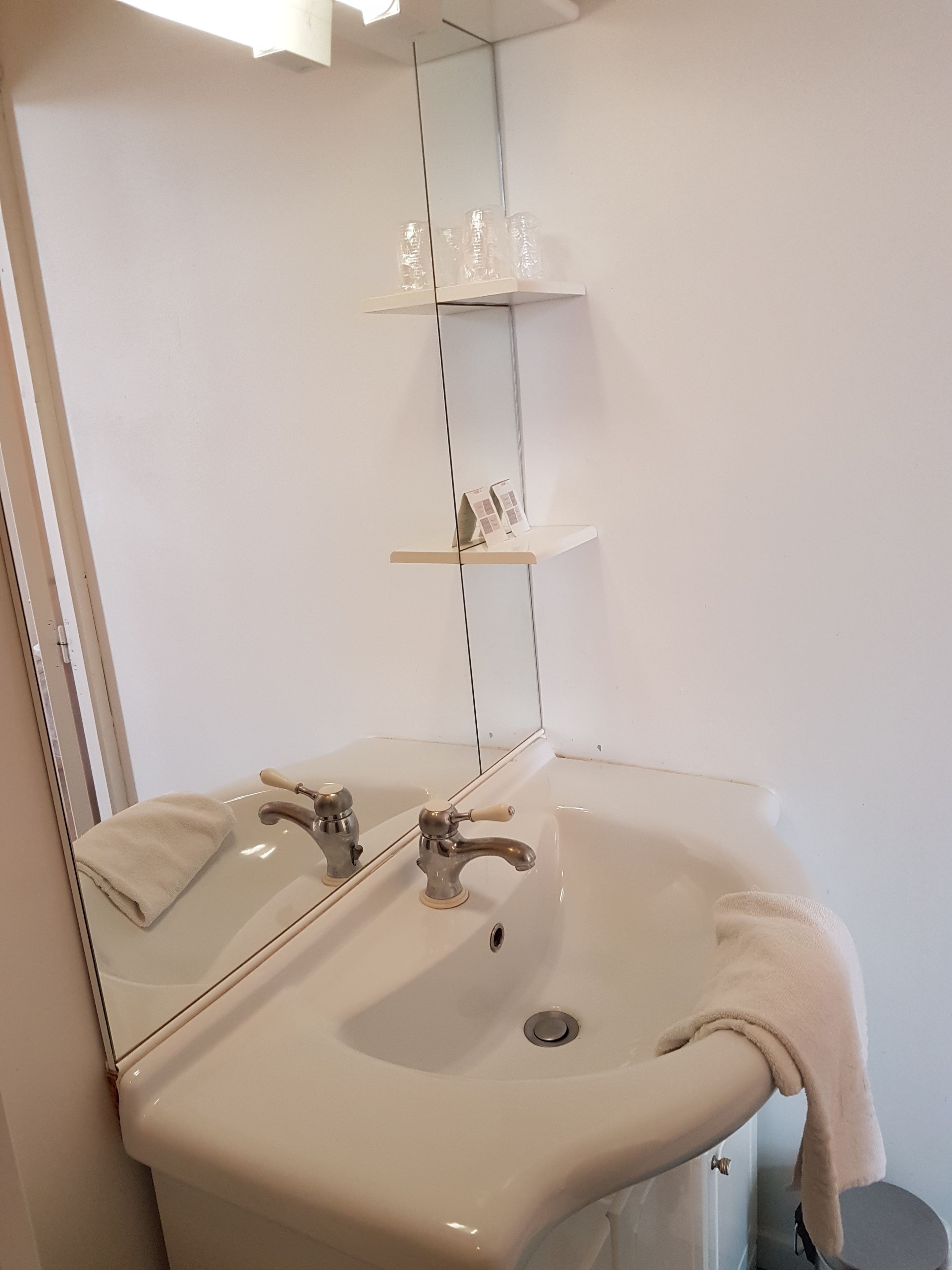 triple room | bathroom sink