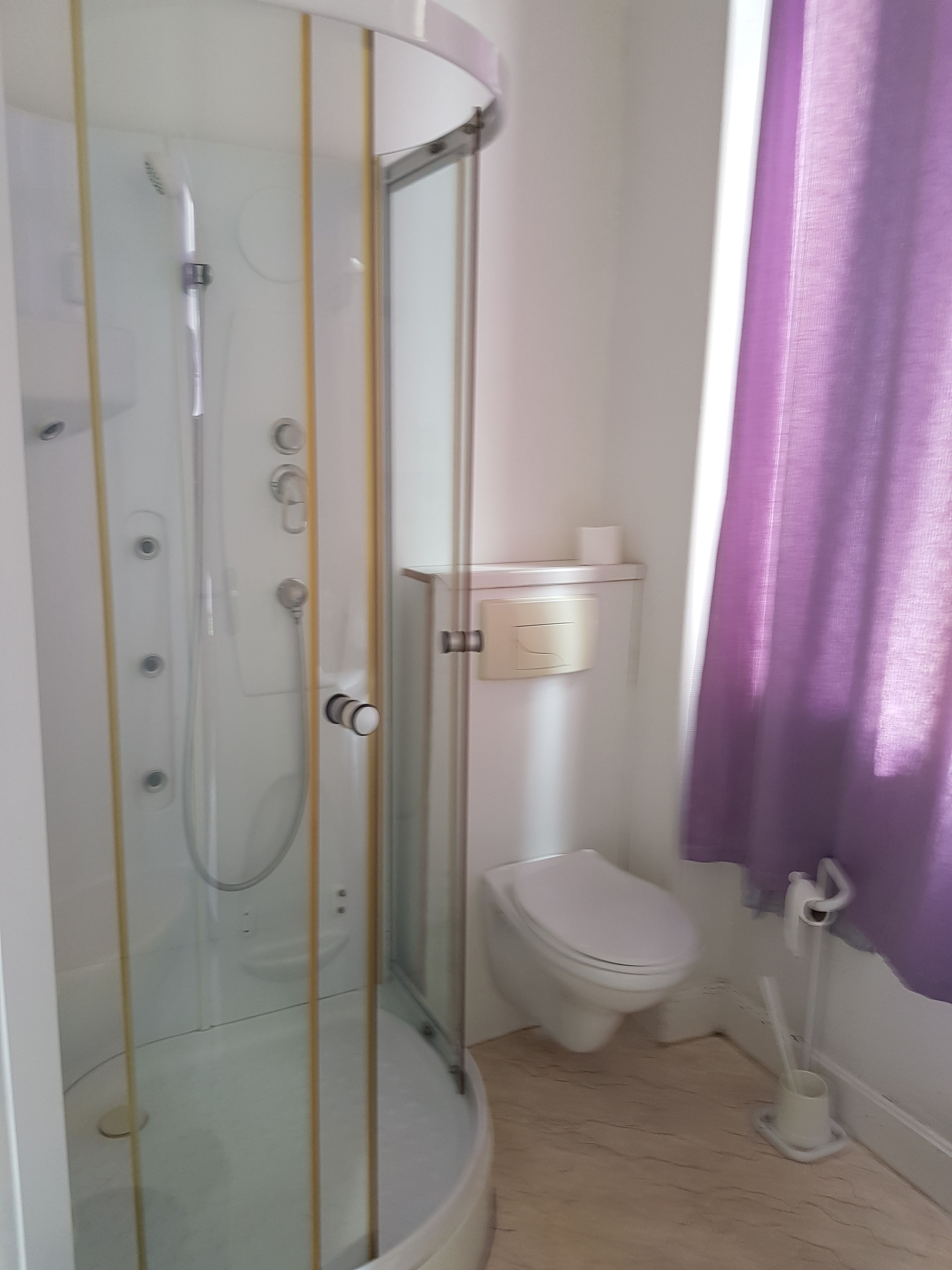 double room | bathroom | shower, hair dryer, towels