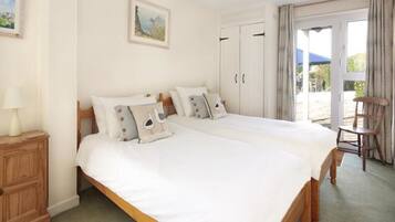Cottage, 2 Bedrooms, Sea View | 2 bedrooms, free cots/infant beds, free WiFi, bed sheets