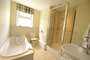 Cottage, 2 Bedrooms, Sea View | Bathroom