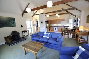 Cottage, 2 Bedrooms, Sea View | Living room